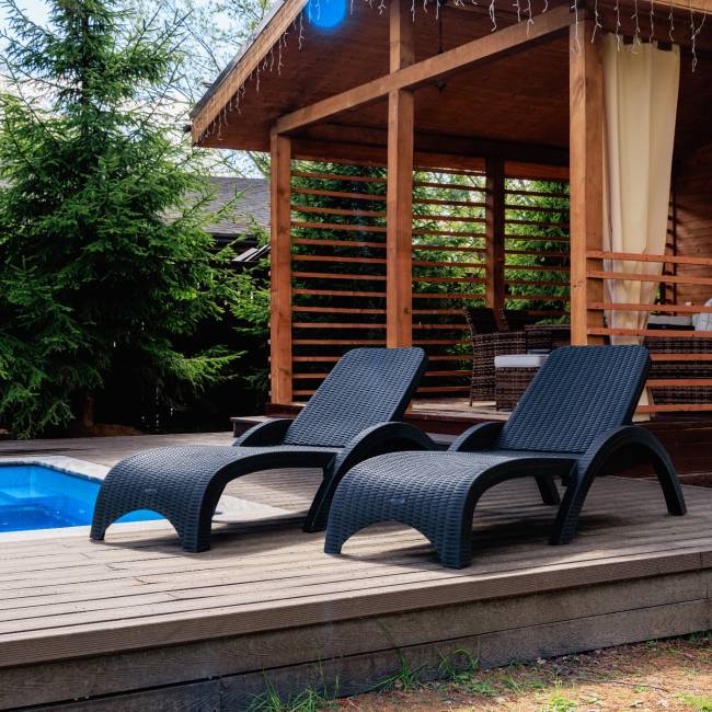 Комплект пластиковых шезлонгов MARK антрацитовых (без матрасов)