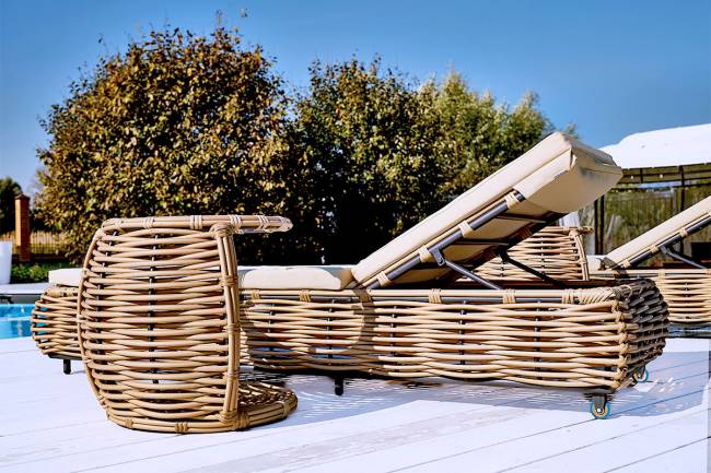 MOKKA MAJORCA боковой столик, цвет соломенный MOKKA MAJORCA боковой столик, цвет соломенный