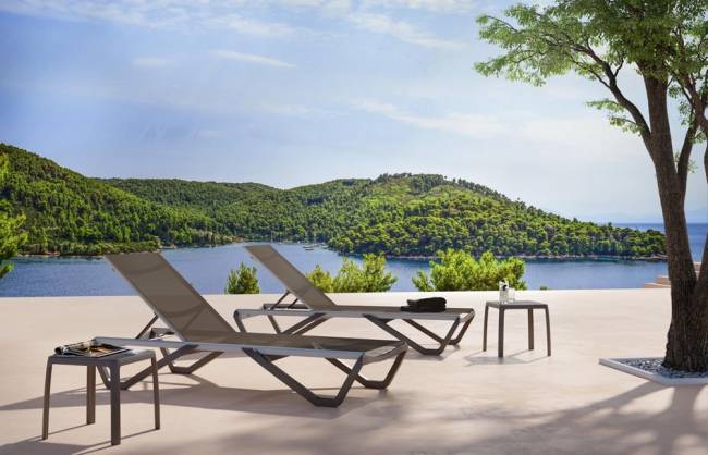 Шезлонг-лежак металлический Wave тортора, белый 1910х715х300 мм