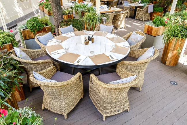 "Равенна" плетеное кресло из искусственного ротанга, цвет соломенный