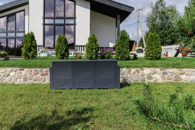 Трехместный диван LANA