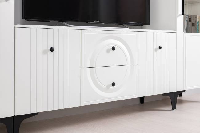 Две тумбы для аппаратуры и шкаф с тремя дверками стекло Валенсия цвет белый шагрень Две тумбы для аппаратуры и шкаф с тремя дверками стекло Валенсия цвет белый шагрень